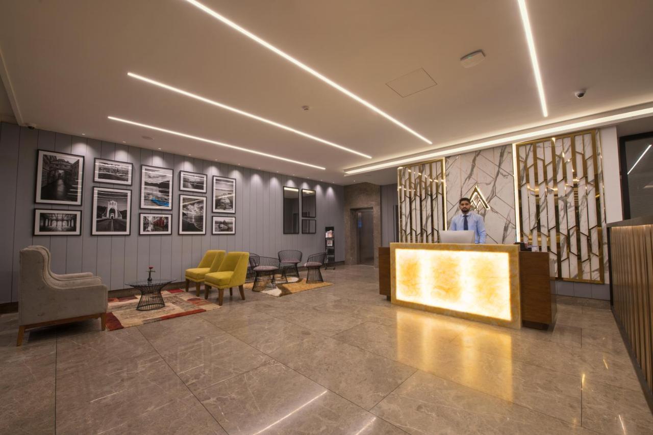 Aarya Mansion Vaccinated Staff Hotel Hassan Bagian luar foto