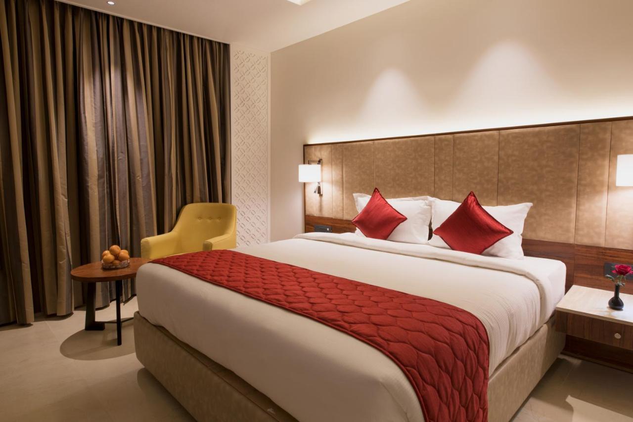 Aarya Mansion Vaccinated Staff Hotel Hassan Bagian luar foto