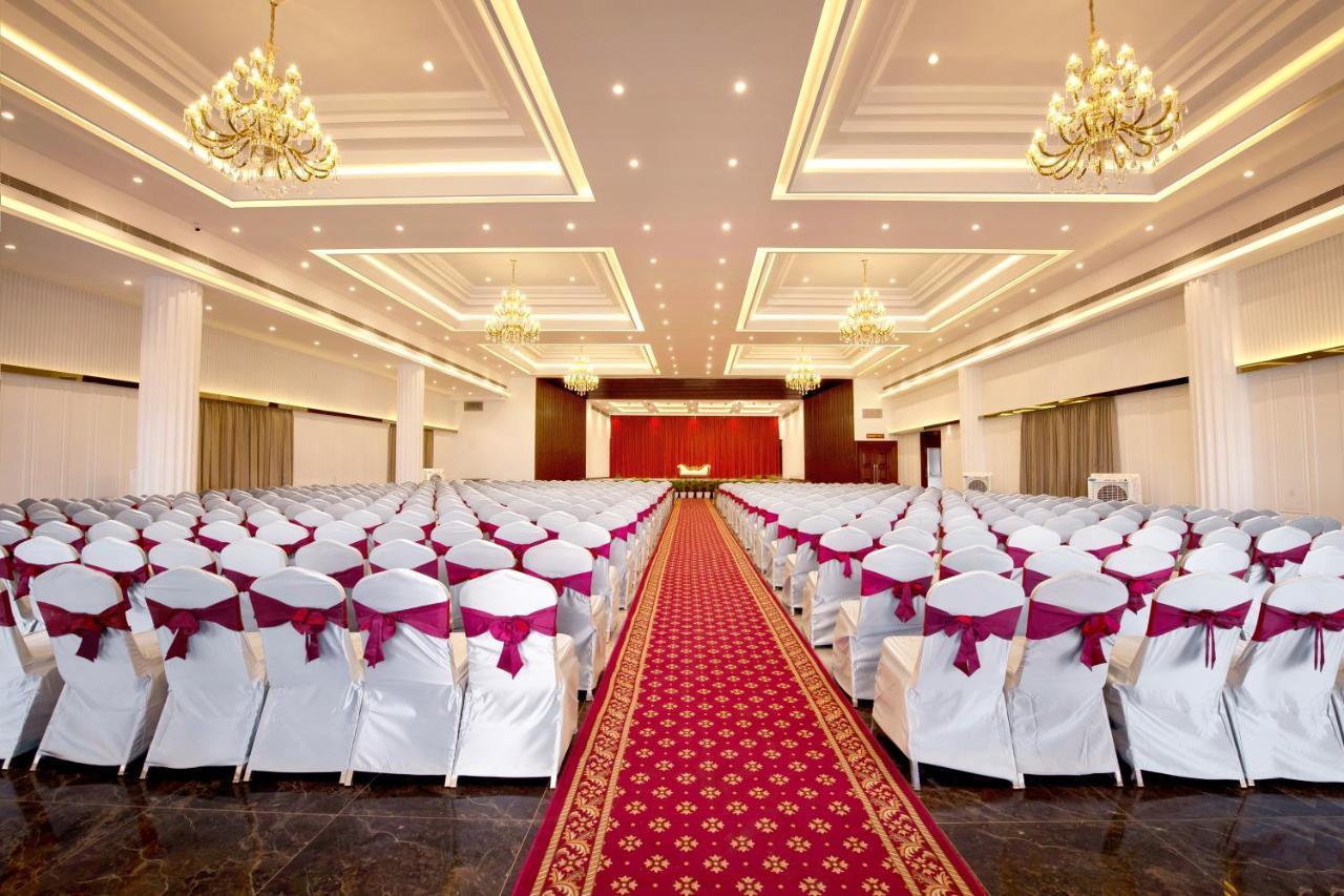 Aarya Mansion Vaccinated Staff Hotel Hassan Bagian luar foto