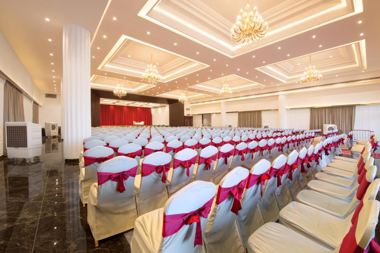 Aarya Mansion Vaccinated Staff Hotel Hassan Bagian luar foto
