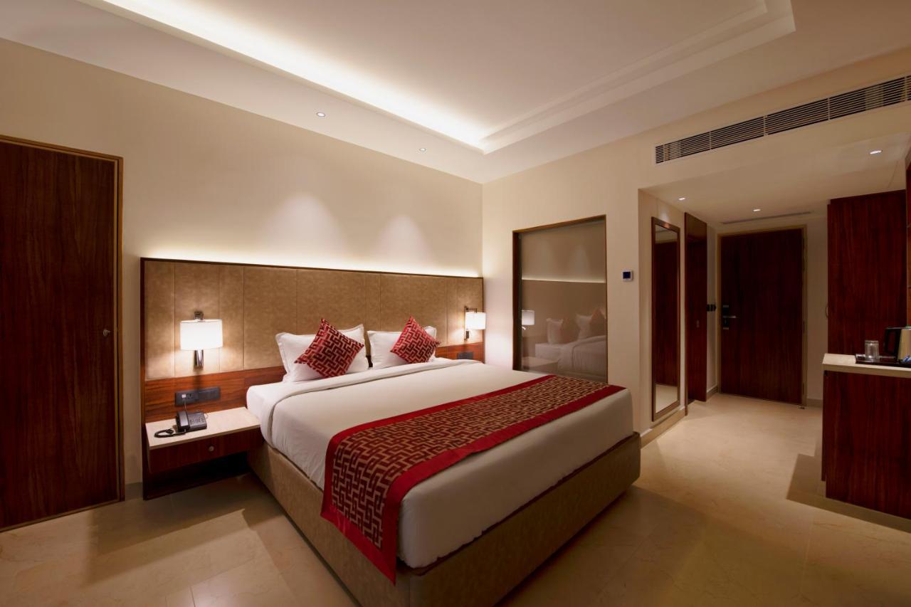 Aarya Mansion Vaccinated Staff Hotel Hassan Bagian luar foto