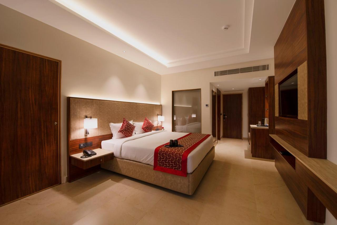 Aarya Mansion Vaccinated Staff Hotel Hassan Bagian luar foto
